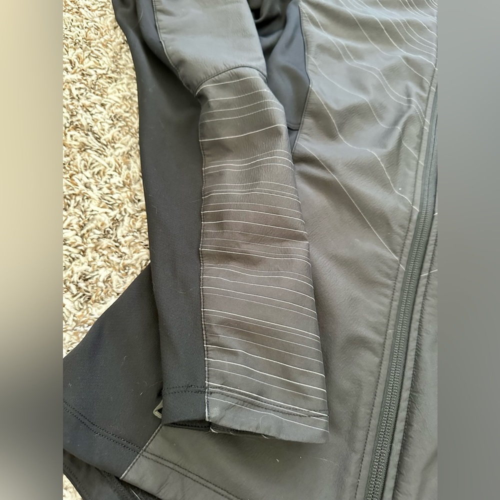 The North Face Windwall Jacket - image 3